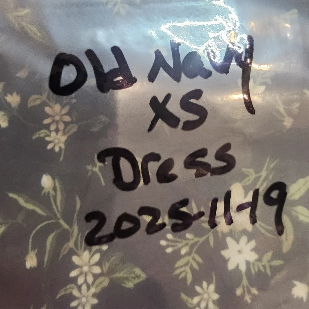 Old Navy bin 2025
